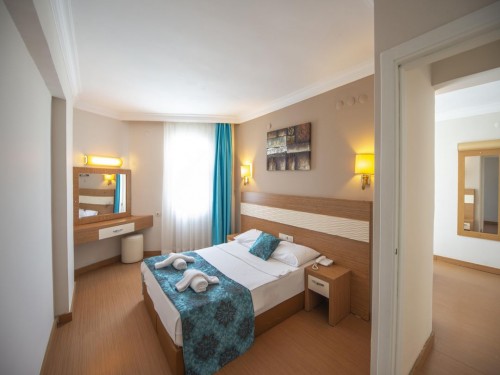 Хотел Flora Suites 3+* Кушадаси