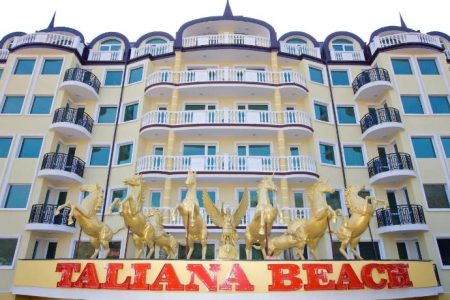 8.Amore Beach 4*